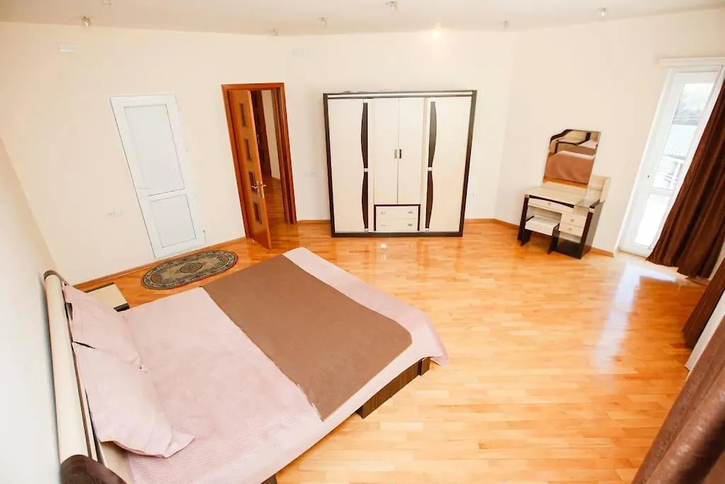 Badamdar Baku Villa 0*,
